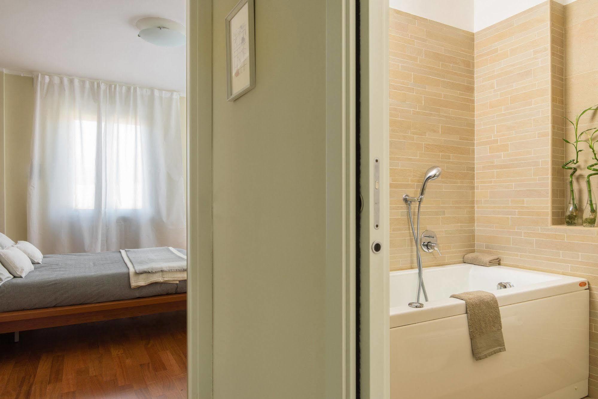 Alcuino Apartment Milan Exterior photo
